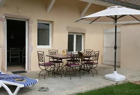 La Fontenelle - Lovely Holiday House With Swimming Pool Cuisery Exterior photo